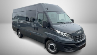 IVECO 35S18 7-OSÓB