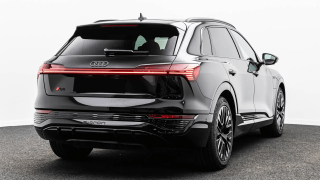 AUDI Q8 Etron