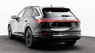 AUDI Q8 Etron