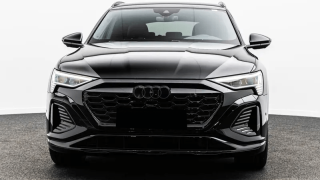 AUDI Q8 Etron