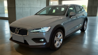 VOLVO V60 Cross Country B5 Plus