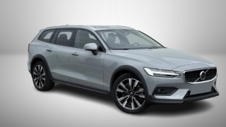 VOLVO V60 Cross Country B5 Plus Bright