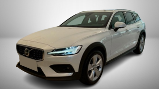 VOLVO V60 Cross Country B5 Plus