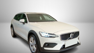 VOLVO V60 Cross Country B5 Plus