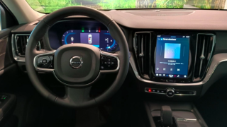 VOLVO V60 Cross Country B5 Plus
