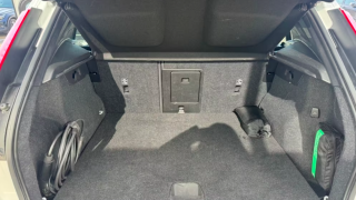 VOLVO XC40 Plus Dark