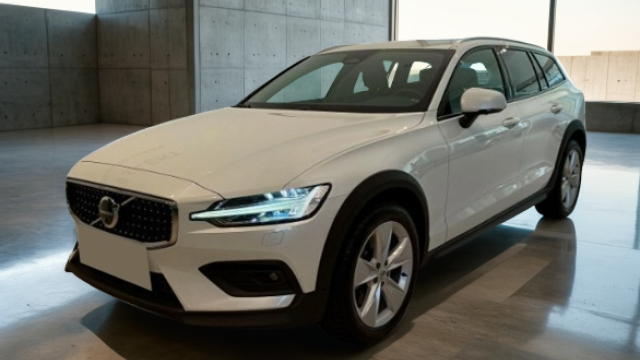 VOLVO V60 Cross Country B5 Plus